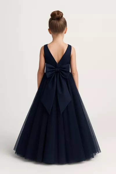 Robe d'anniversaire bleu marine pour fille