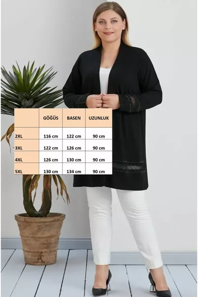 Женский кардиган больших размеров с гипюровыми вставками и камнями на рукавах и подоле, передняя застежка, вязаный, средней длины, эластичный