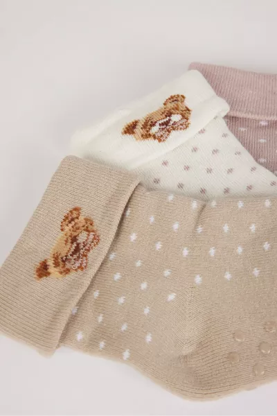 جوارب طويلة قطنية للفتيات حديثي الولادة بمقاسات مضادة للانزلاق 3 قطع NS