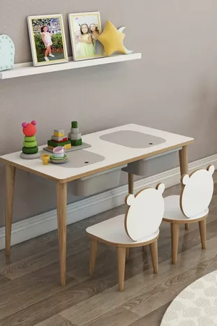 Bureau d'activité pour enfants avec dossier