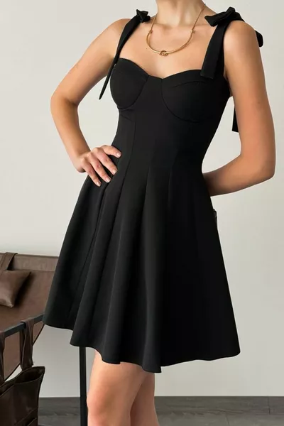 المرأة أطلس النسيج الصدر الحشو مفصلة التعادل حزام تصميم المتوهجة الأسود البسيطة مساء اللباس 