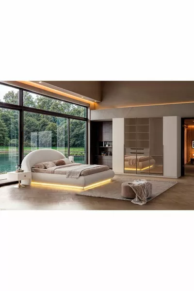 Marle Medium Reflect Bedroom Set