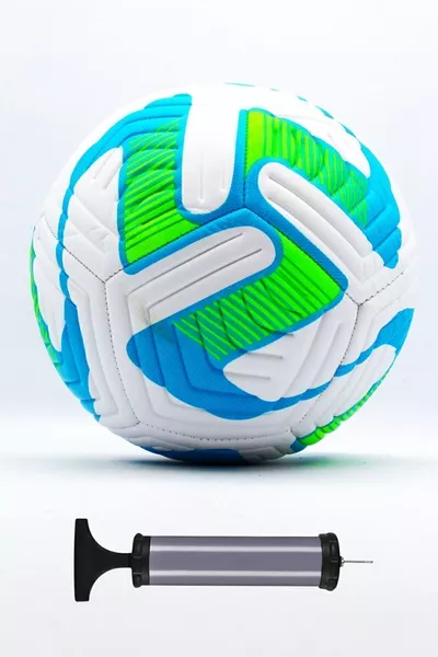 كرة قدم مخيطة مع مضخة هدية للملعب الصلب والعشب الصناعي