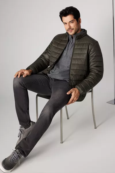 Winddichte Warmhoudende Ultra Lichtgewicht Standaard Pasvorm Khaki Opblaasbare Herenjas