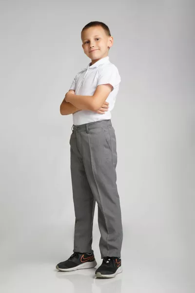 بنطال مدرسي رمادي بقماش مطاطي عند الخصر