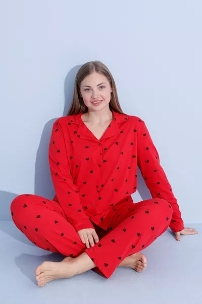 طقم بيجامة نسائي كبير الحجم بأكمام طويلة من القطن بأزرار أمامية