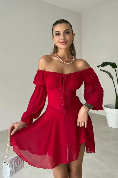 Gevoerde chiffon stof self-corsage rode avondjurk met decolleté 