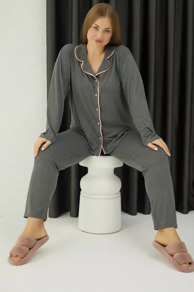 طقم بيجامة بزرار قطني كبير الحجم