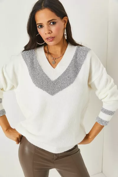 Ecru V-Neck Glitter dettagliato morbido maglione in maglia testurizzata 