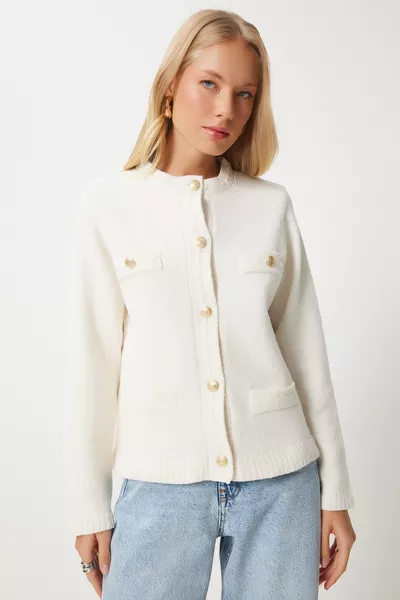 كارديغان نسائي أنيق بزر وهيكل محاك 