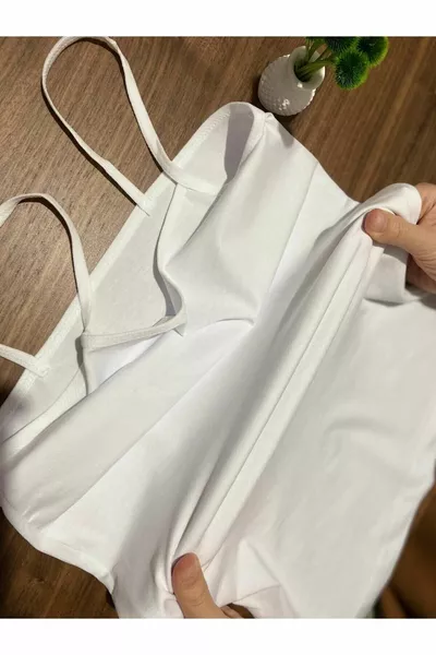 Kadın 2 Beyaz 2 Siyah Ip Askılı Likralı Penye Atlet 4'lü