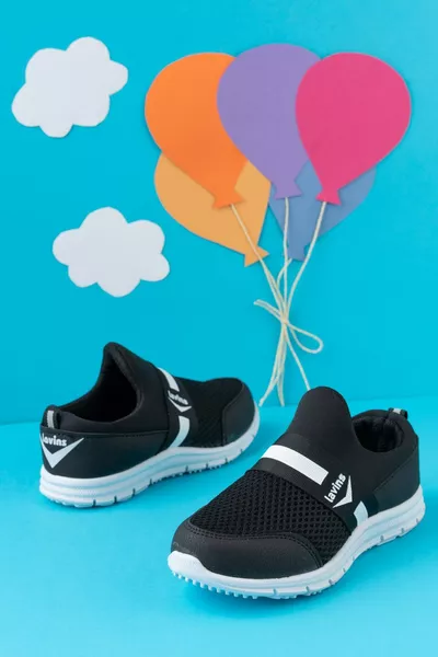 حذاء رياضي يومي مريح بدون أربطة للأطفال للجنسين من تي دي مضمون