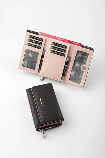 محفظة نسائية باللون الأسود والوردي الفاتح