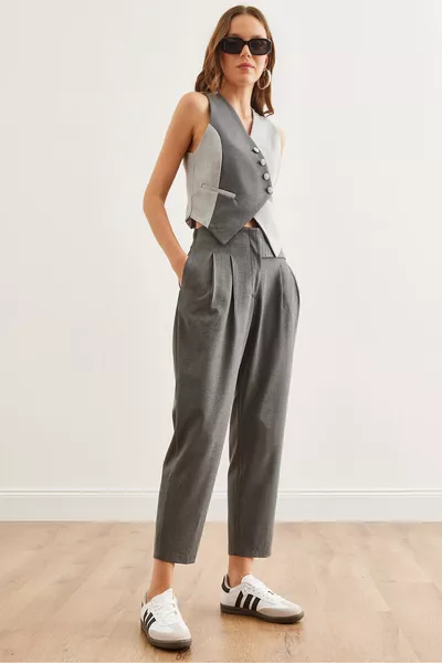 Dames Fauve Geplooide Poliviscose Wortelbroek met Tailledetail 