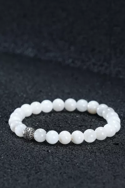 سوار نسائي من حجر طبيعي معتمد - سوار صحة المرأة - حجر القمر مع قطعة فضية