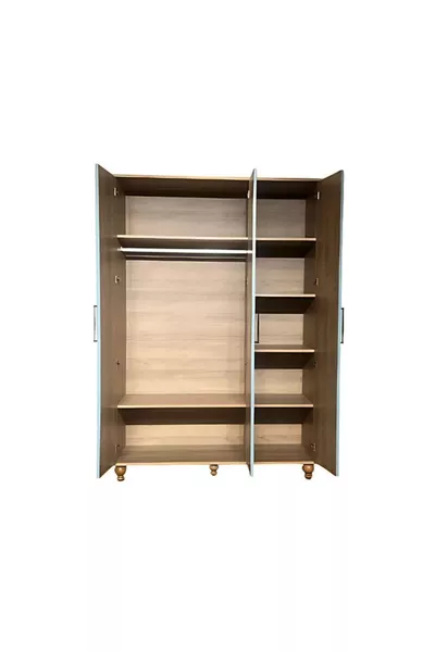 Элегантный шкаф с тремя дверцами из синей МДФ | Дверцы Rehau | Ножки из грушевого дерева