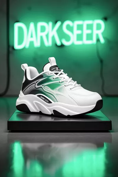 حذاء رياضي DS STORM بألوان أبيض وأخضر وأسود للجنسين