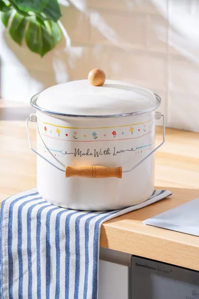 Broc en émail 'Made With Love' -  cm