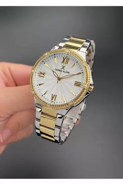 Damespolshorloge met stalen band, goud- en zilverkleurig, waterdicht tot 3 ATM