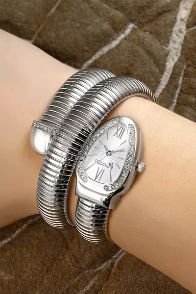 Yılan Modelli Şık Dolama Saat Gümüş Renk