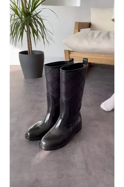 حذاء مطري نسائي قصير Xmad أسود بنقشة مبطنة من قماش الباراشوت