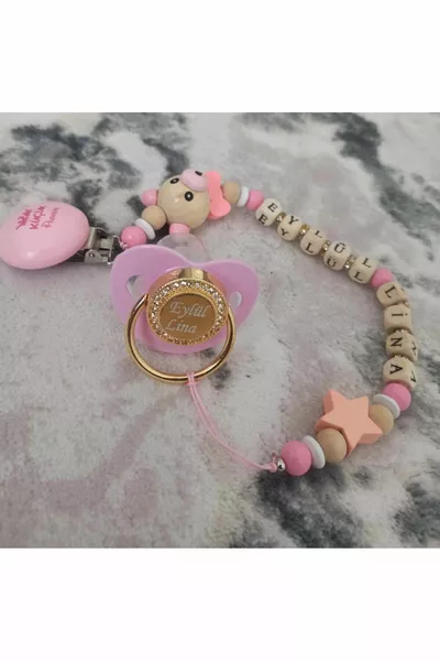 سلسلة مصاصة للرضع باسم الطفل و طقم مصاصة بسيلكون مع حجر وردي (0-6 أشهر)