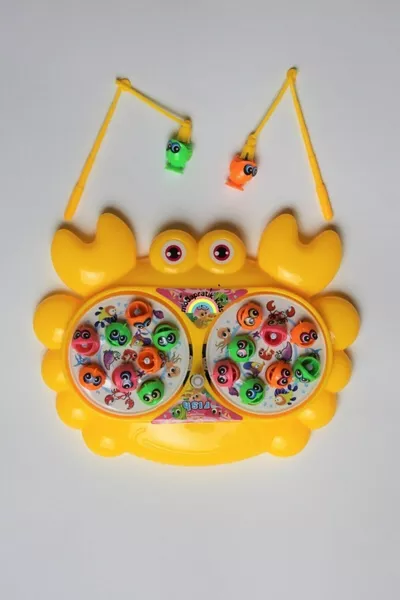 Wind-Up Magnetic Fishing Game Blue Fish