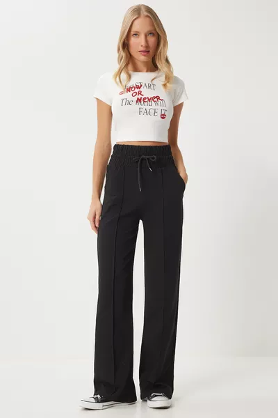 سروال رياضي نسائي أسود بسيط مع جيوب 