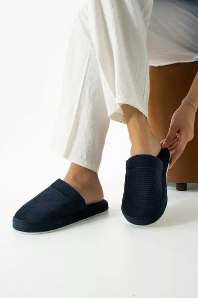 Тъмносини Wicked Затворени чехли Домашни чехли (ПОСОКАТА НА БЛУЖДАЕЩИЯ МОДЕЛ Е ПРОМЕНЛИВА)