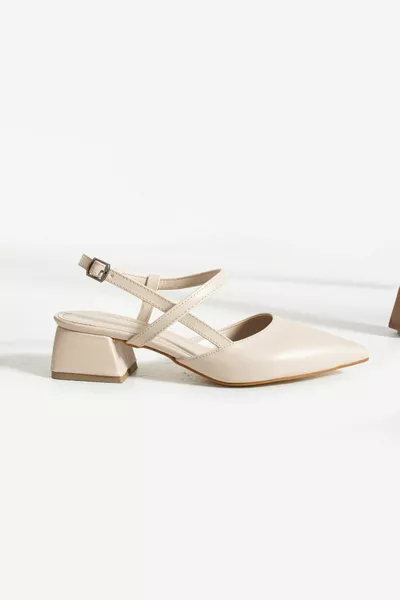 كعب 3.5 سم بإبزيم نسائي