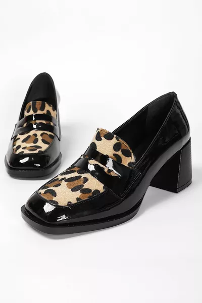 بيتريك لوفر نسائي بكعب 