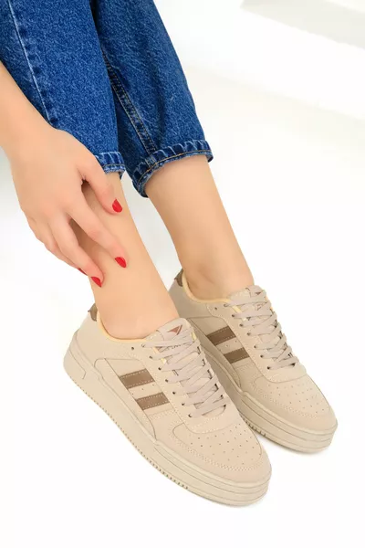 حذاء رياضي للجنسين بني رملي 