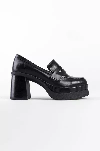 Loafer voor dames met ronde neus en halfhakken