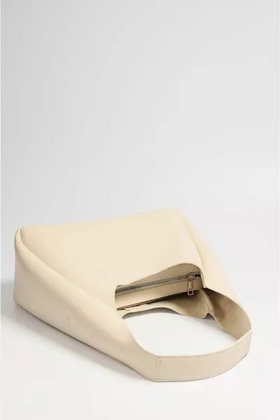 Women's Cream Faux Leather Zippered Hand And Shoulder Bag With Inner Compartment