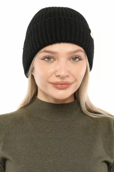 المرأة السوداء الشتاء سروال قصير الصوف قبعة صغيرة