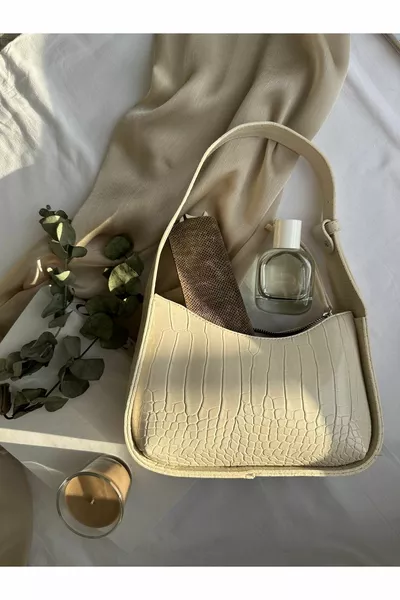 Cream Women's Croco Patterned Baguette Bag