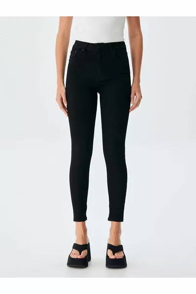 مارسيلا X سليم جينز ساق تسلل