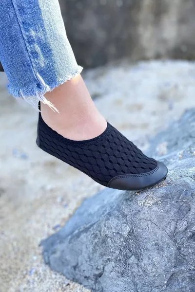 Unisex Thick Sole Orthopedic Insole Multipurpose Sea Shoes Pool Beach Garden Home Booties