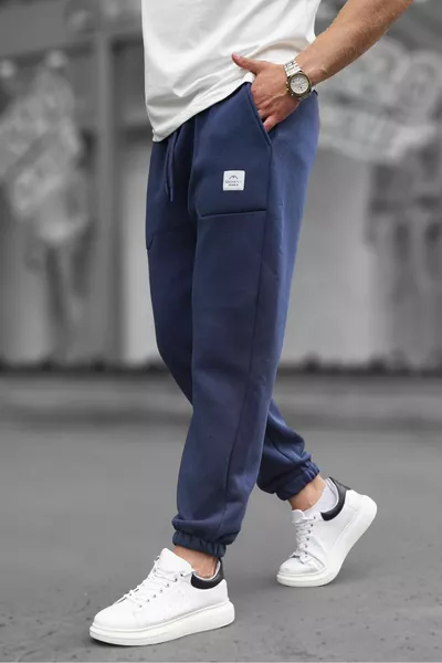 Marineblaue Herren-Basic-Jogginghose mit Taschendetail 