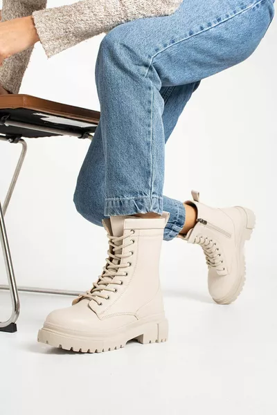 Дамски ботуши бежови (ПОДМЕТКА 5 СМ)