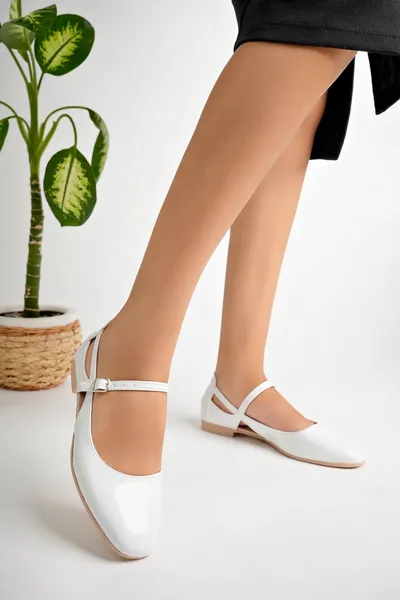 Дамски Летни Ежедневни Каски Колежански Балетни Обувки Freemax. Бял