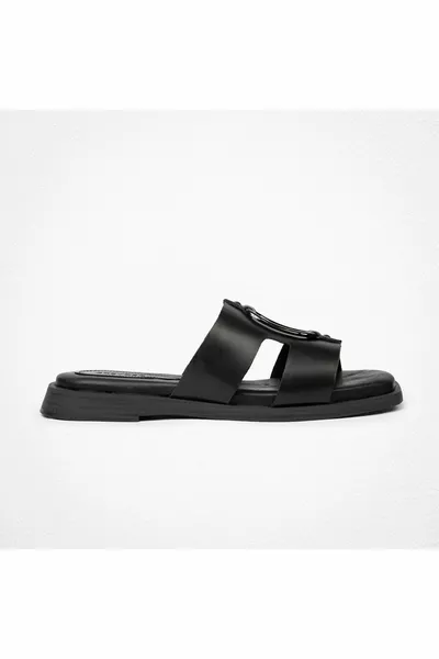 Дамски черни чехли от естествена кожа 