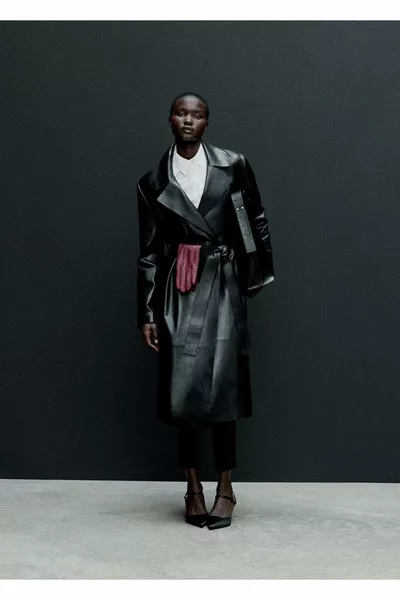 Туфли на высоком каблуке с ремешками