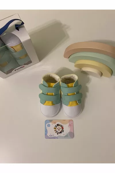 Scarpe da bambino sane, flessibili e leggere con cinturino