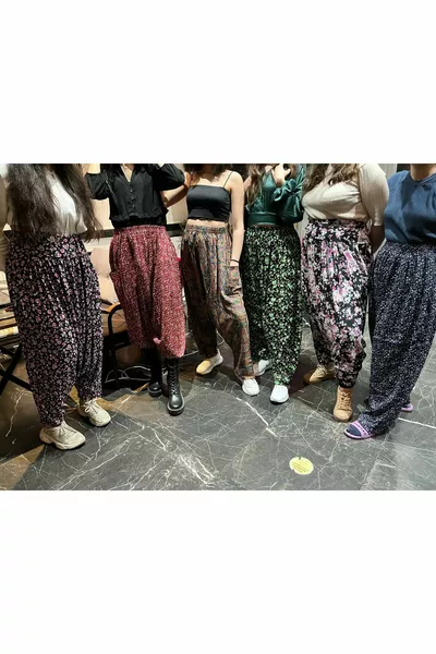 قماش فيسكوز مطبوع بنقشة زهور، شالوار بجيب، ٪ قطن