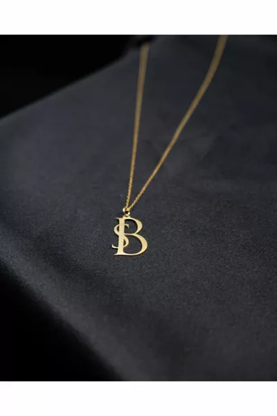 Персонализирано колие с две преплетени букви