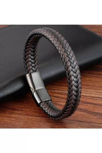 Плетена кожена гривна кафяво черно с магнитно закопчаване
