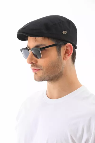 قبعة صيفية مع قبة