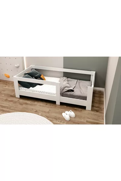 سرير فيغا مونتيسوري من MDF باللون الأبيض متوافق مع المرتبة K