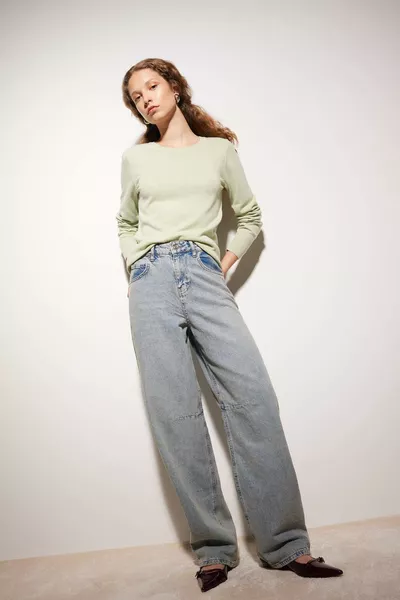 كنزة تريكو أساسية سادة بياقة دائرية ناعمة الملمس قصّة عادية WN